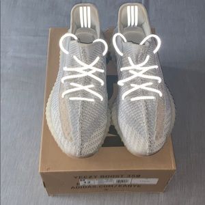 Yeezy Boost 350 V2 “Lundma”